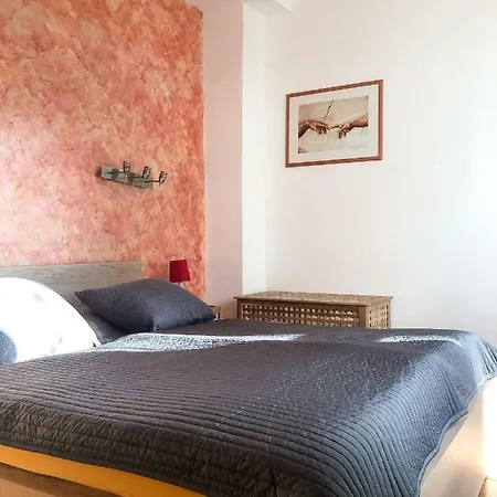 Ferienwohnung Am Schloss Eller - Karlsruher Strasse * Dusseldorf