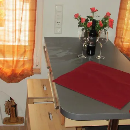 Ferienwohnung Am Schloß Eller - Karlsruher Strasse *